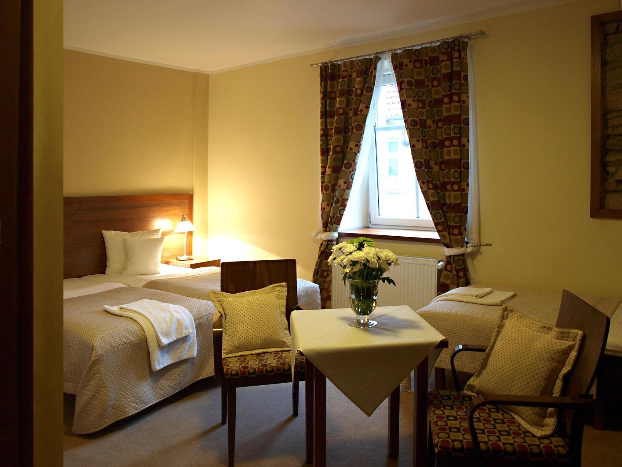 Hotel Sleza Sobótka Стая снимка